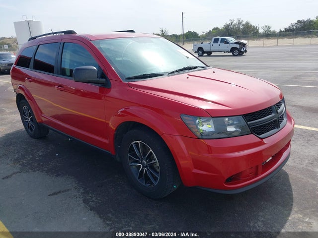 2018 3C4PDCAB4JT352894 main image