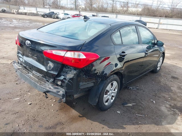 KIA FORTE LX 2016 KNAFK4A69G5539113 Image 4