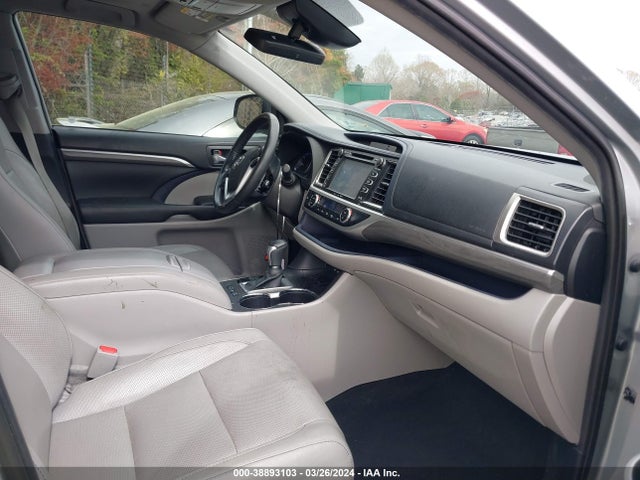 Toyota Highlander Limited 2019 5TDYZRFH3KS302778 Image 5