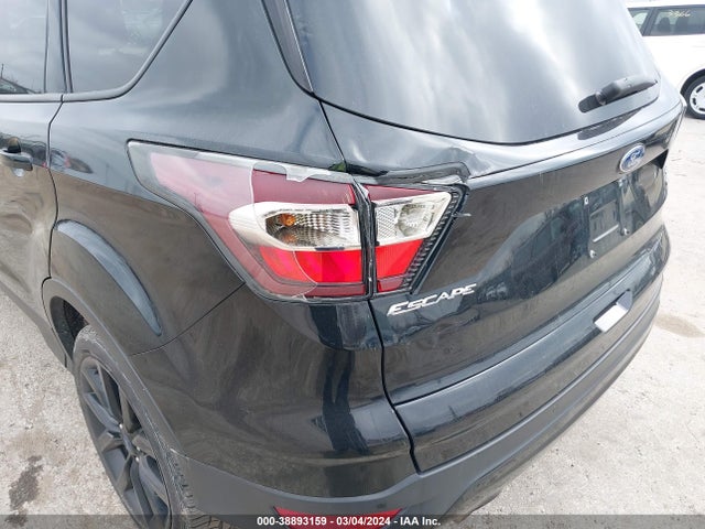 Ford ESCAPE SE 2017 1FMCU0G91HUB13316 Image 6