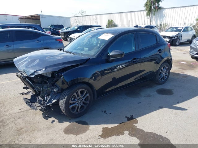 Toyota YARIS LE 2020 3MYDLBJV6LY708196 Image 2