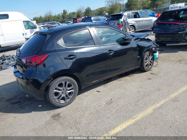 Toyota YARIS LE 2020 3MYDLBJV6LY708196 Image 4