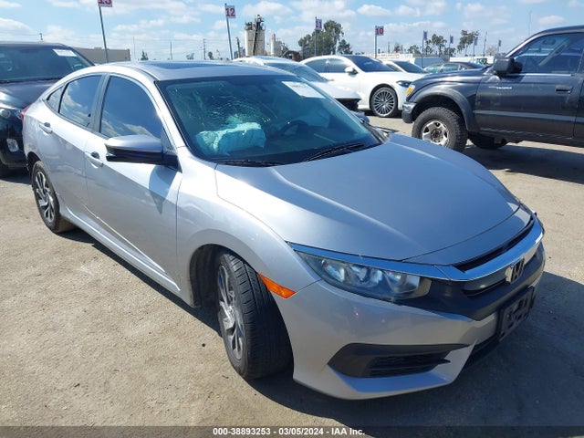 Honda CIVIC EX 2018 2HGFC2F70JH521025 zdjęcie główne