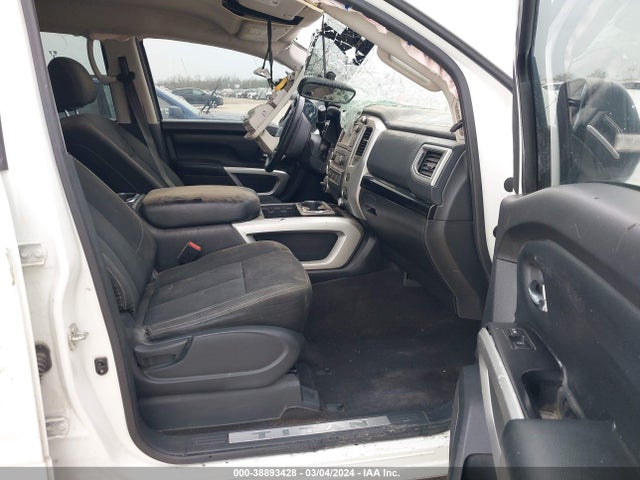 Nissan TITAN SV 2017 1N6AA1E52HN571125 Image 5