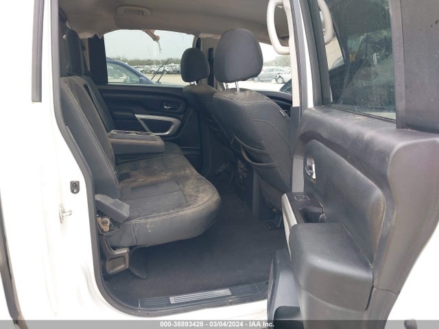 Nissan TITAN SV 2017 1N6AA1E52HN571125 Image 8