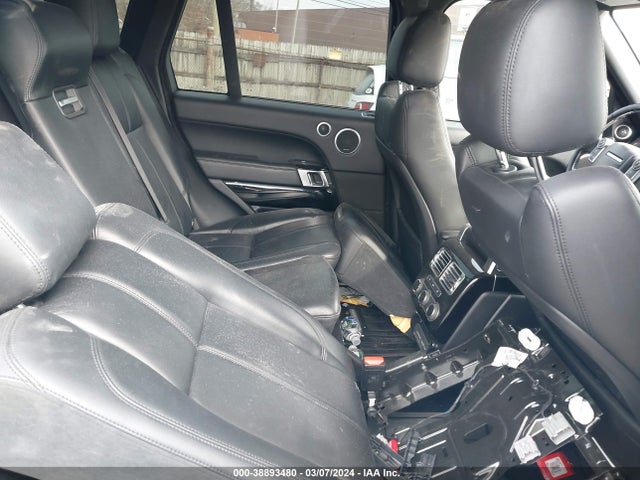Land Rover Range Rover 3.0l V6 Supercharged 2017 SALGR2FVXHA325322 Image 8