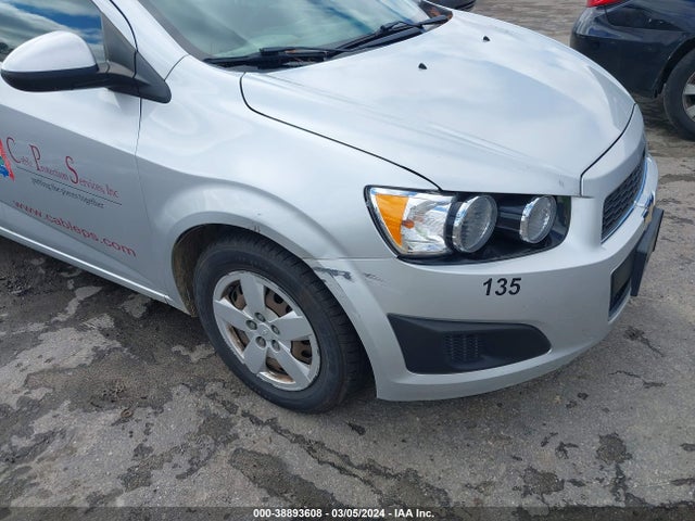 Chevrolet Sonic Ls Auto 2016 1G1JA5SH8G4167106 Image 6