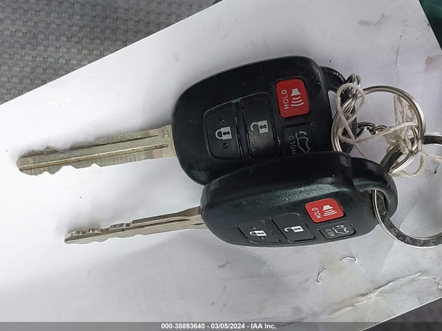 Toyota Rav4 Xle 2016 2T3RFREV2GW439785 Image 11
