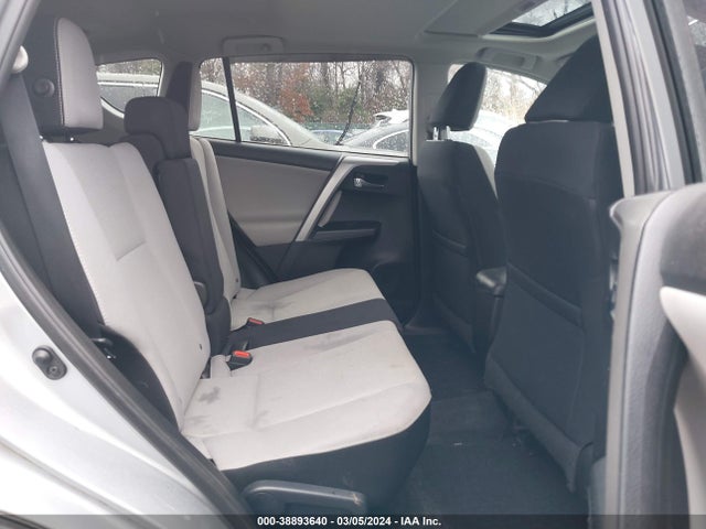 Toyota Rav4 Xle 2016 2T3RFREV2GW439785 Image 8
