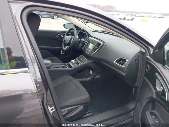 Chrysler 200 Limited 2016 1C3CCCAB2GN107316 Image 5