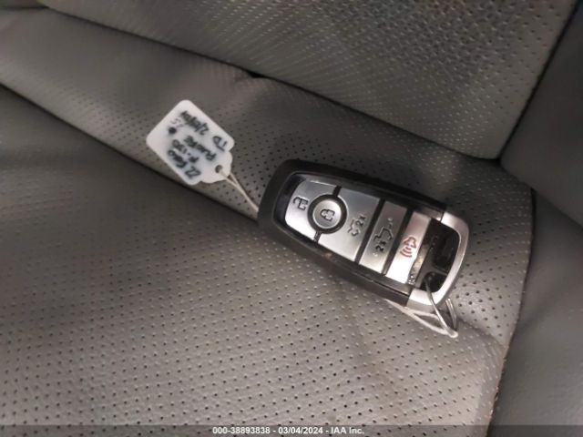 1FT6W1EV0NWG04056 Ford F-150 Lightning Lariat