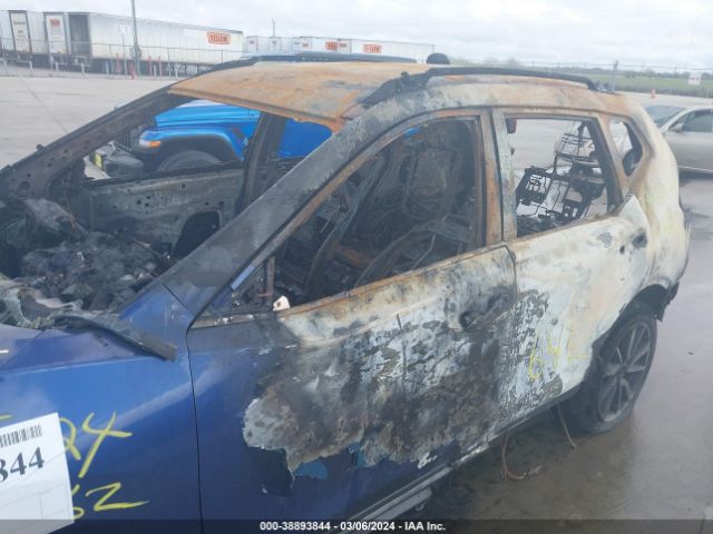5N1AT2MT8LC716462 Nissan Rogue Sl Fwd