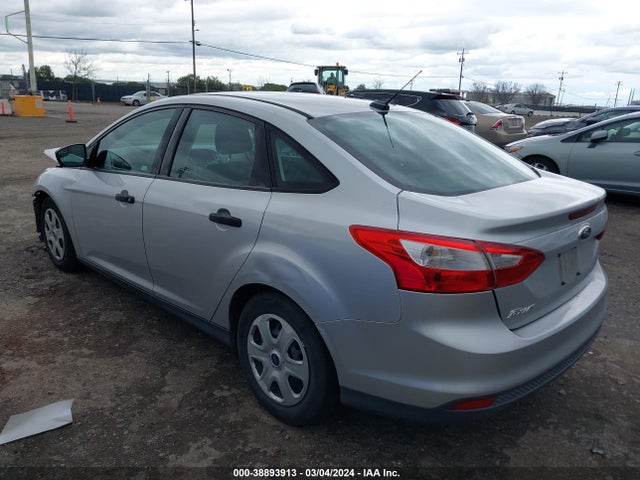 Ford FOCUS S 2014 1FADP3E28EL442996 Image 3
