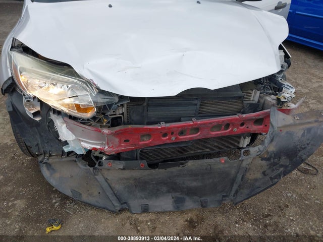 Ford FOCUS S 2014 1FADP3E28EL442996 Image 6