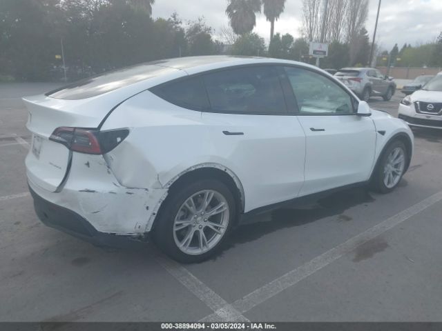 7SAYGDEE6NF376157 Tesla Model Y Long Range Dual Motor All-wheel Drive