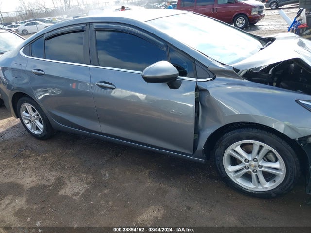 Chevrolet Cruze Lt Auto 2018 1G1BE5SM0J7242344 Image 12