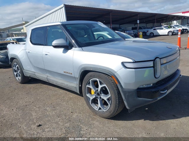Rivian R1t Adventure 2022 7FCTGAAA8NN012083 Image 1