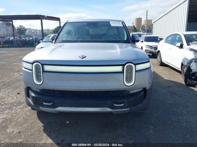 Rivian R1t Adventure 2022 7FCTGAAA8NN012083 Image 13