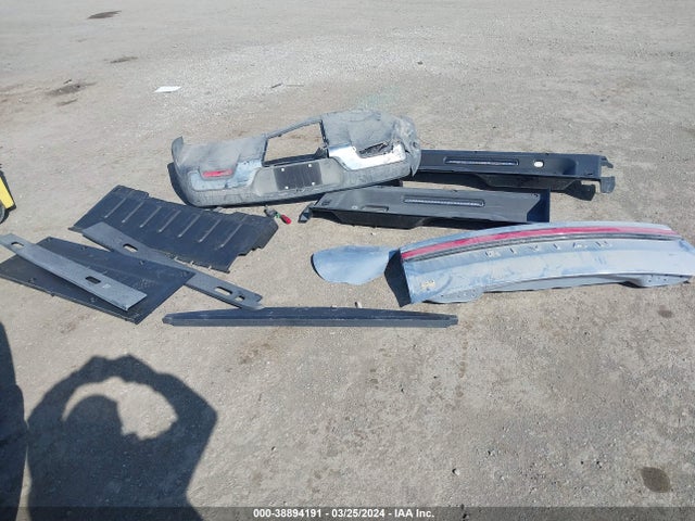 Rivian R1t Adventure 2022 7FCTGAAA8NN012083 Image 12