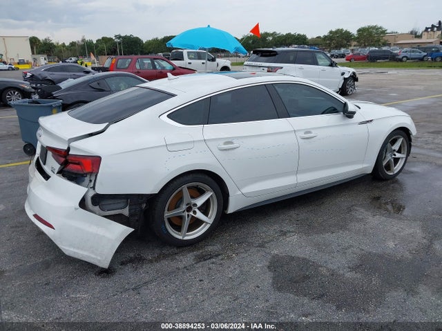 WAUDNCF53JA057003 Audi A5 2.0t Premium