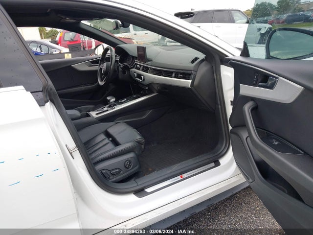 WAUDNCF53JA057003 Audi A5 2.0t Premium