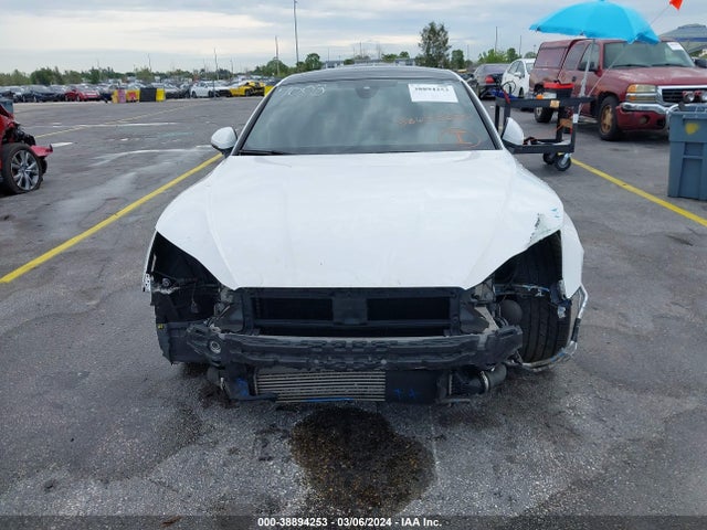 WAUDNCF53JA057003 Audi A5 2.0t Premium