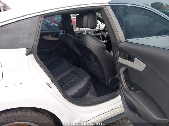 WAUDNCF53JA057003 Audi A5 2.0t Premium