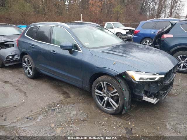Volvo Xc60 T5 Momentum 2018 YV4102RK5J1048476 zdjęcie główne