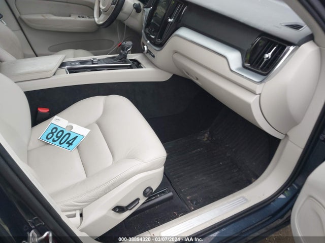 YV4102RK5J1048476 Volvo Xc60 T5 Momentum