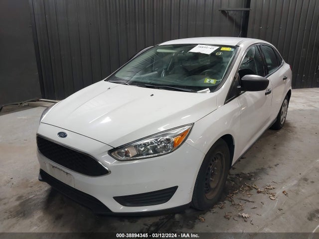 Ford FOCUS S 2017 1FADP3E2XHL335260 Image 2