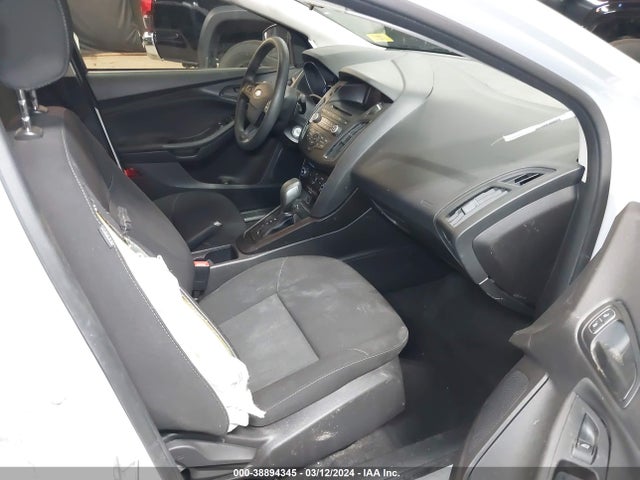 Ford FOCUS S 2017 1FADP3E2XHL335260 Image 5