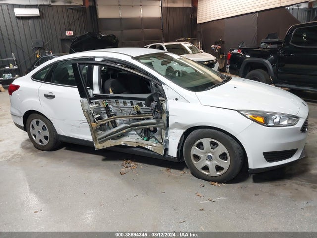 Ford FOCUS S 2017 1FADP3E2XHL335260 Image 6