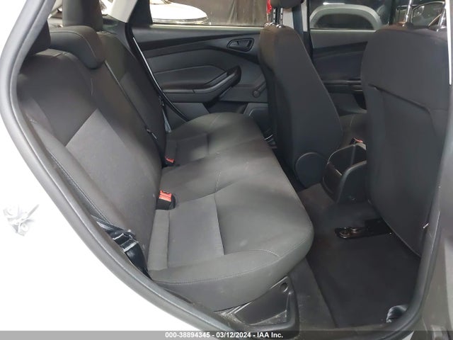 Ford FOCUS S 2017 1FADP3E2XHL335260 Image 8