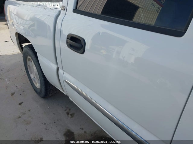 2005 GMC SIERRA 1500 SLE VIN: 2GTEC13T651380630