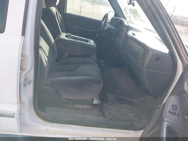 2005 GMC SIERRA 1500 SLE VIN: 2GTEC13T651380630