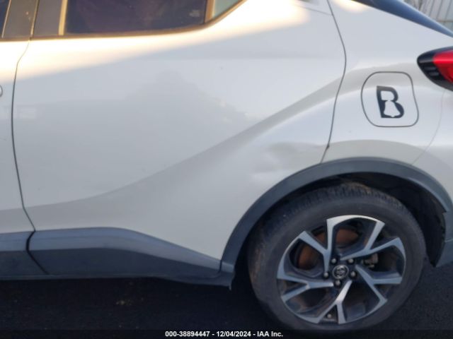 NMTKHMBX2JR026079 Toyota C-HR XLE