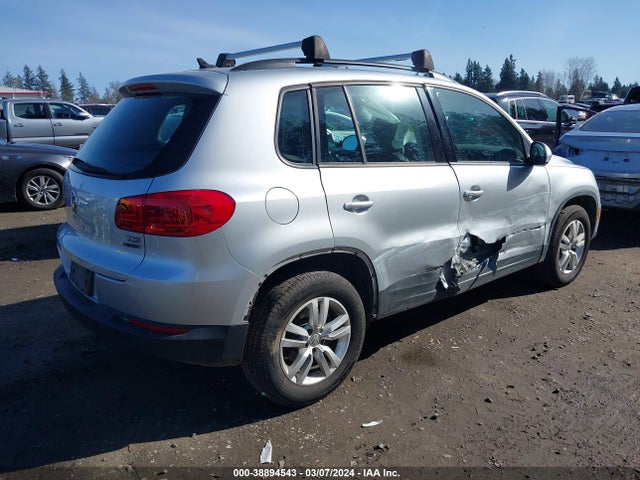 WVGBV7AX0HK001532 Volkswagen Tiguan 2.0t S