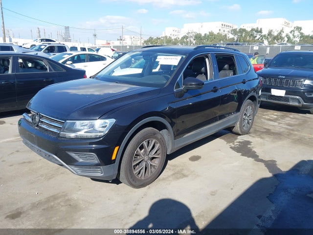 3VV3B7AX2LM086412 Volkswagen Tiguan 2.0t Se/2.0t Se R-line Black/2.0t Sel
