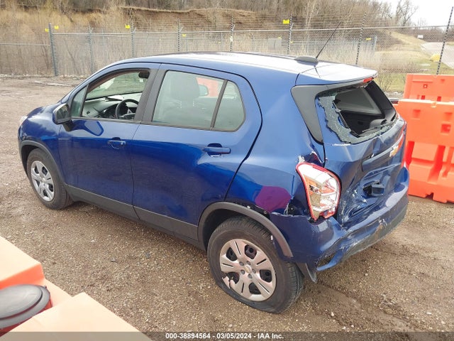 Chevrolet TRAX LS 2017 3GNCJKSB9HL220246 Image 3