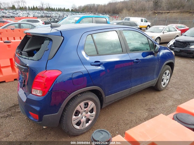 Chevrolet TRAX LS 2017 3GNCJKSB9HL220246 Image 4