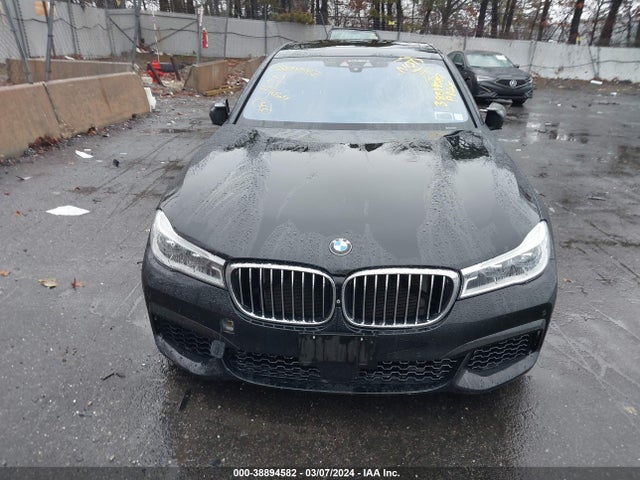 BMW M760i Xdrive 2018 WBA7H6C55JG614792 Image 11