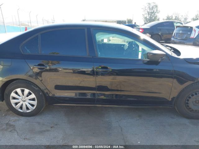 3VW2K7AJ3EM436569 Volkswagen Jetta 2.0l S