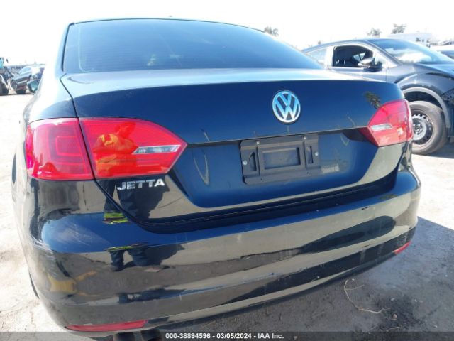 3VW2K7AJ3EM436569 Volkswagen Jetta 2.0l S