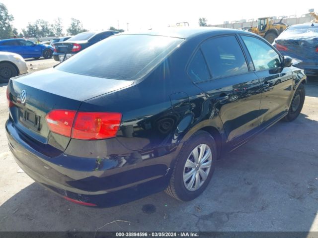 3VW2K7AJ3EM436569 Volkswagen Jetta 2.0l S