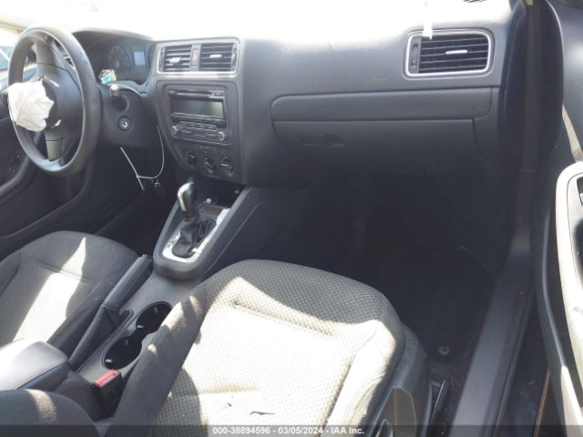 3VW2K7AJ3EM436569 Volkswagen Jetta 2.0l S