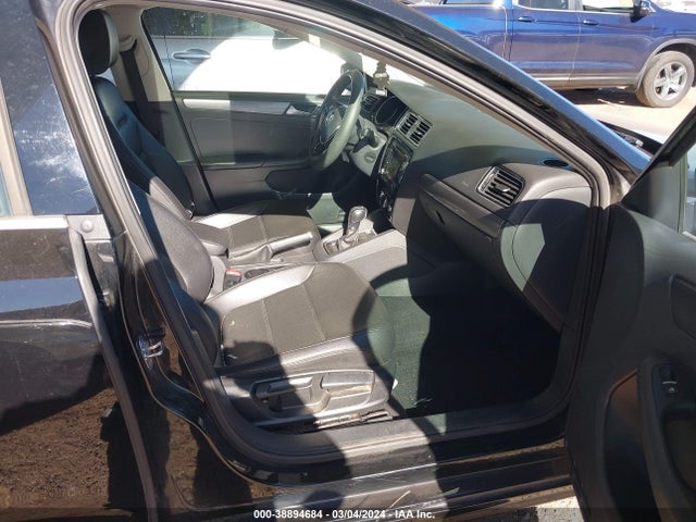 3VWLA7AJ0FM272688 Volkswagen Jetta 2.0l Tdi Se