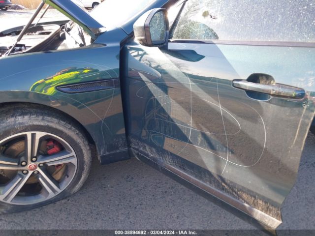 SADCM2BV7HA099996 Jaguar F-PACE S