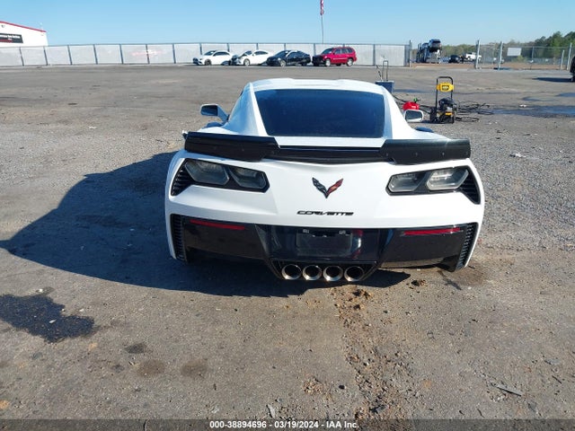 Chevrolet Corvette Z06 2015 1G1YR2D63F5603600 Image 17