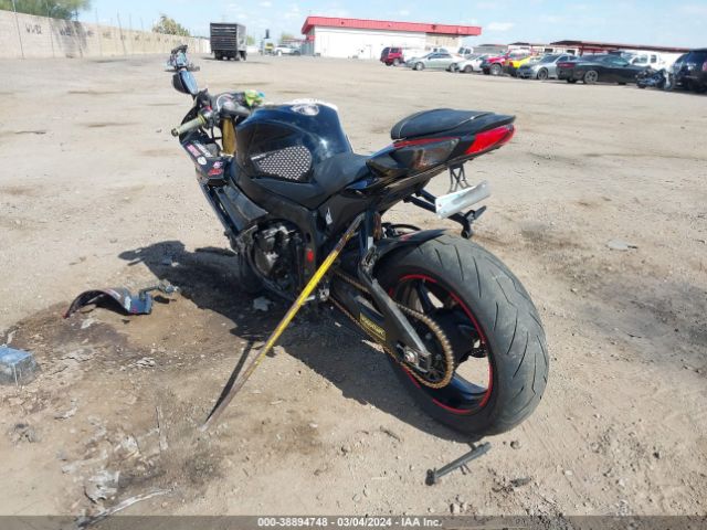 2019 SUZUKI GSX-R750 JS1GR7MA4K7101174 Photo 2