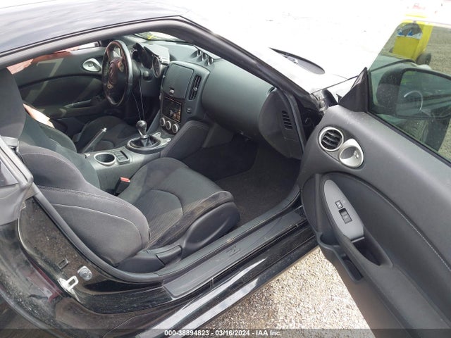 Nissan 370Z 2017 JN1AZ4EH6HM953500 Image 5